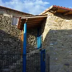 Casa De Pombares *